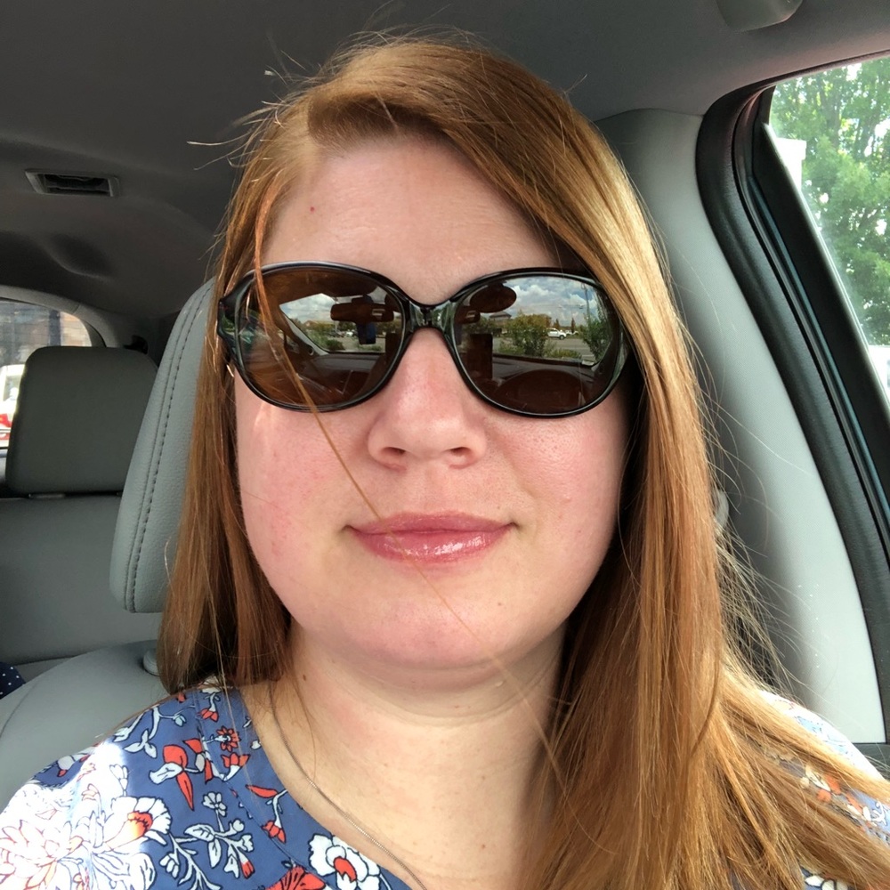 Meet your Posher, Amanda